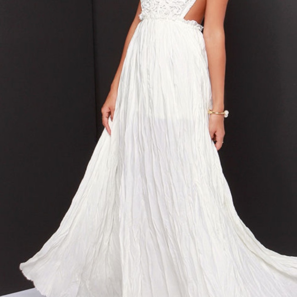 The White by Raga - Picture 4 of 13
